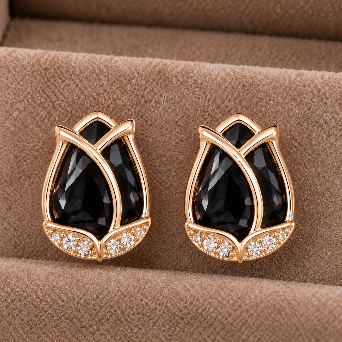  close up of Tulip black crystal stud earrings 