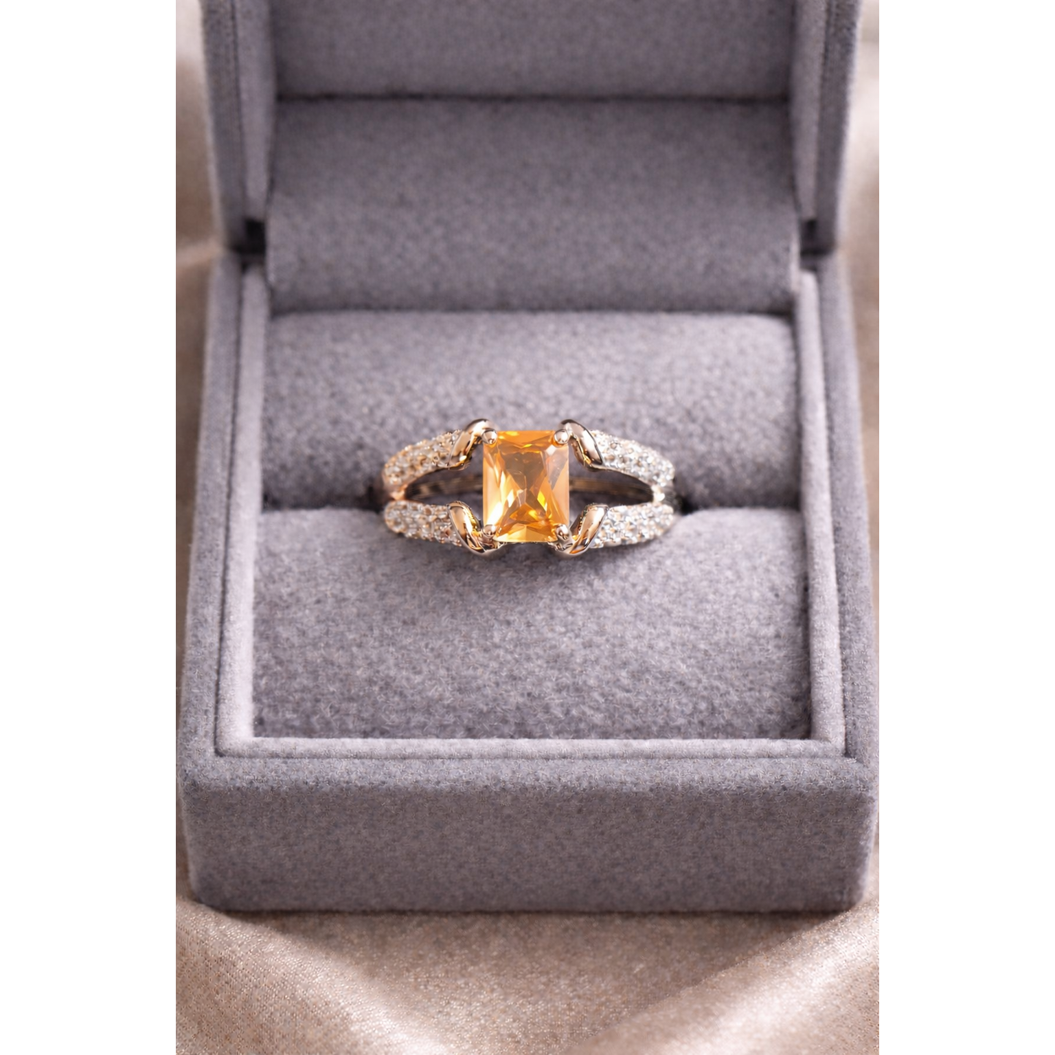 Silver Champaign ring in a box