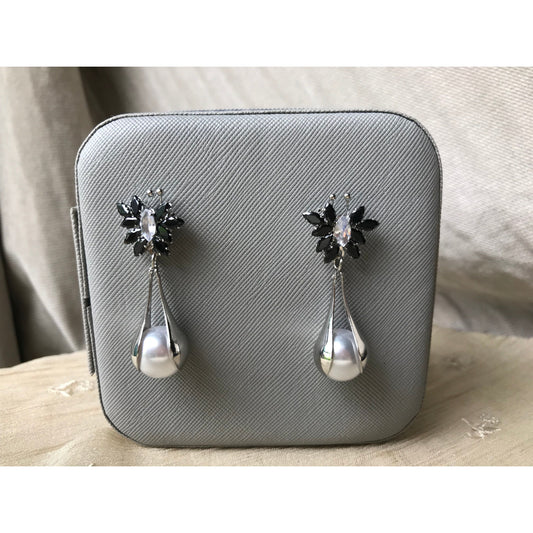 Midnight Bloom Drop Earrings | Elegant Pearl Jewelry