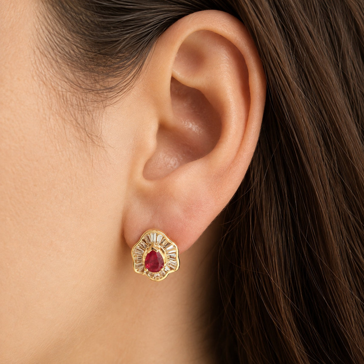 Teardrop Crest Studs- 2 Colours